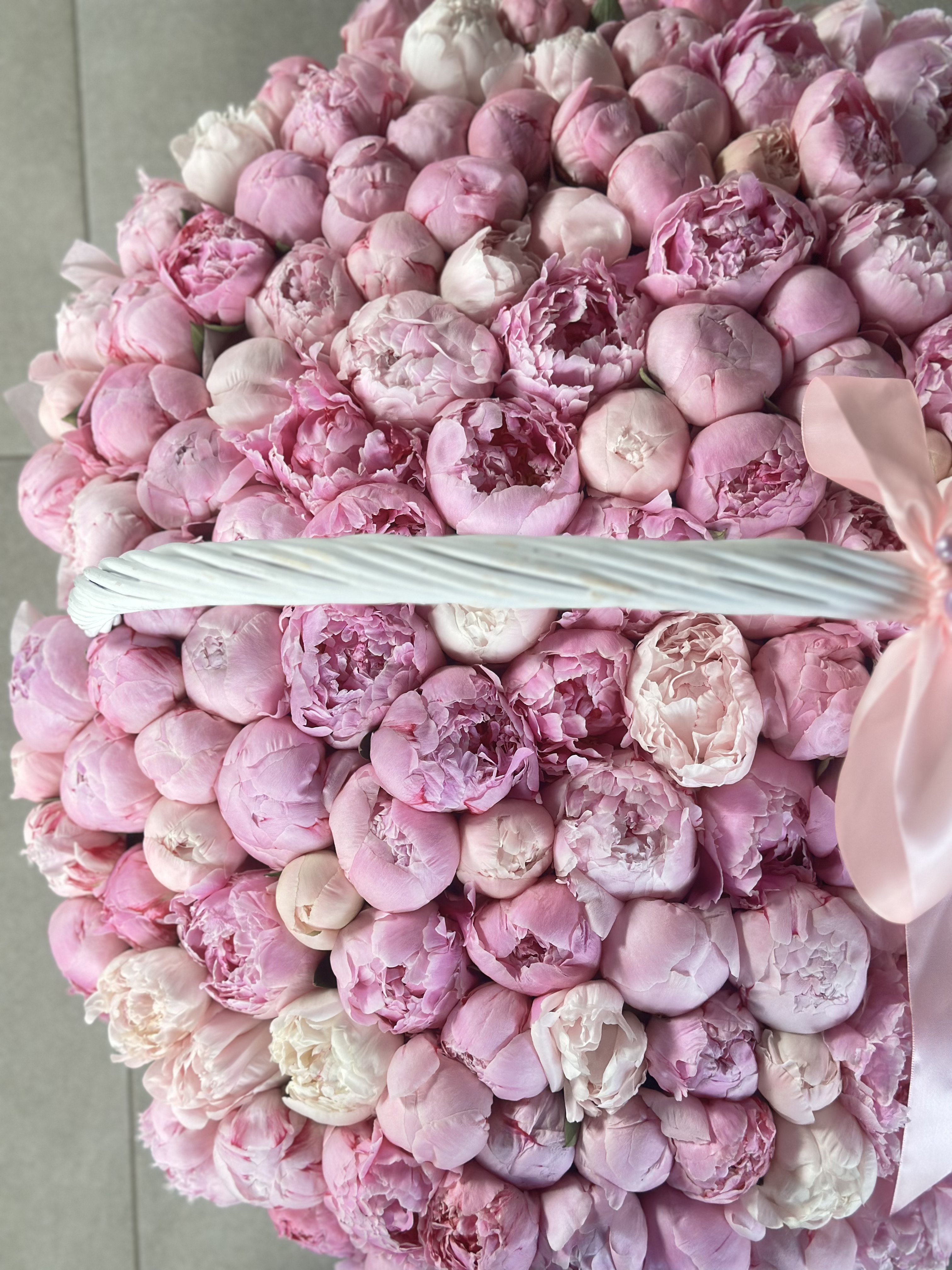 Cвежие цветы по оптовым ценам с доставкой для дома и бизнеса