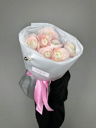 Ранункулюсы в матовой пленке 7 шт.