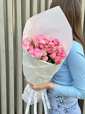 Менсфилд парк кустовая пионовидная роза 50 см