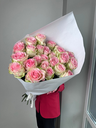 Охапка эквадорских роз Esperance 50 см
