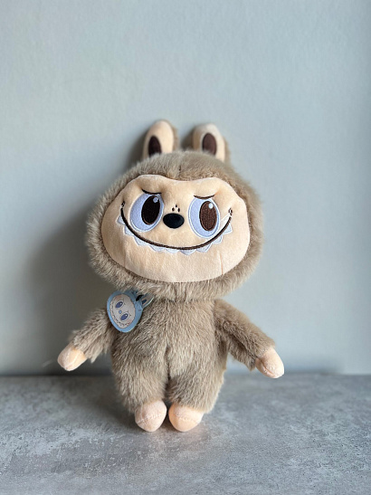 Трендовая игрушка в бежевом цвете