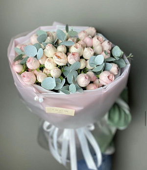 Эстетика пионовидных кустовых роз