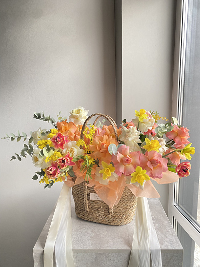 Плетёная сумка с весной