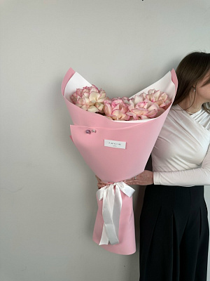 Авторский букет из эквадорских нежных роз Esperance