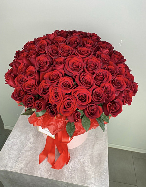 Коробка из 101 эквадорской розы