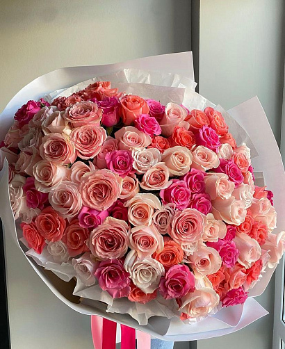 Цветочный калейдоскоп (розы 101 шт.)