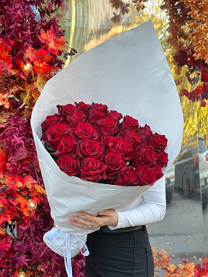 Охапка эквадорской розы Explorer 70 см