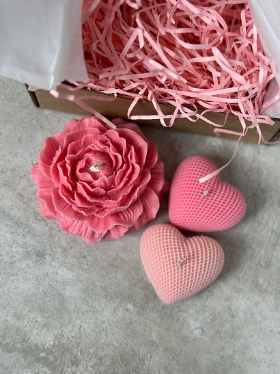 Набор свечей "Пион и сердца"