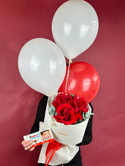КОМБО-ПОДАРОК: мини-букет+шары+шоколад