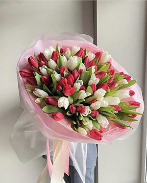Букеты из 101 тюльпана