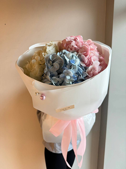 Гортензии в матовой пленке 3 шт.